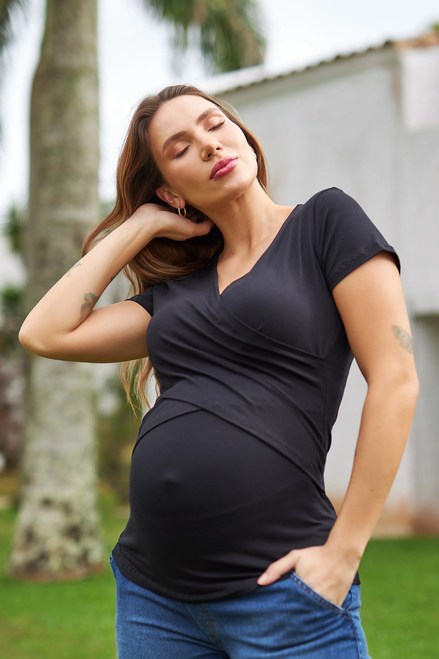 BLUSA GESTANTE E AMAMENTAÇÃO MANGA CURTA COM TRANSPASSE