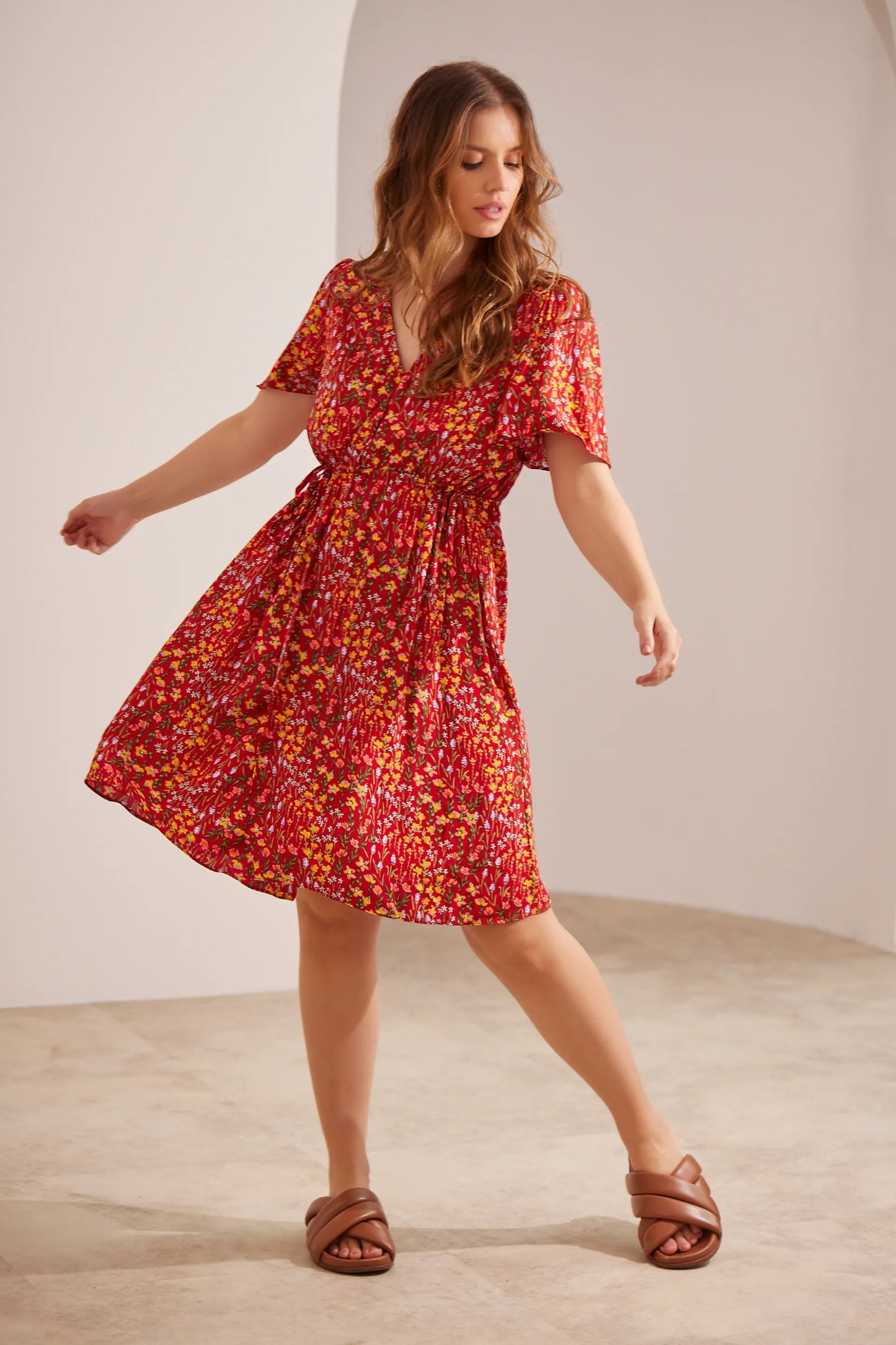 VESTIDO GESTANTE E AMAMENTAÇÃO ENVELOPE CURTO ESTAMPADO
