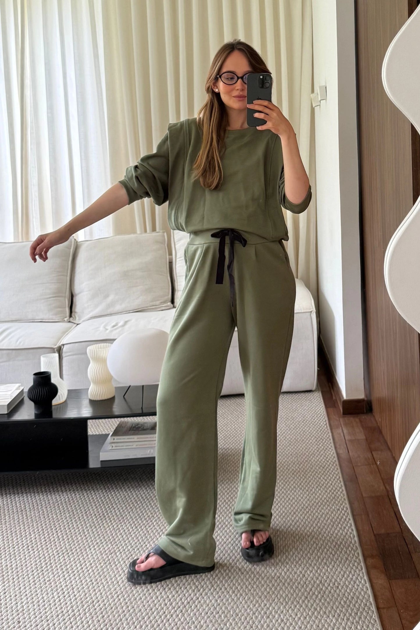 BLUSA DE MOLETOM PARA AMAMENTAR COM ZÍPER E RIBANA