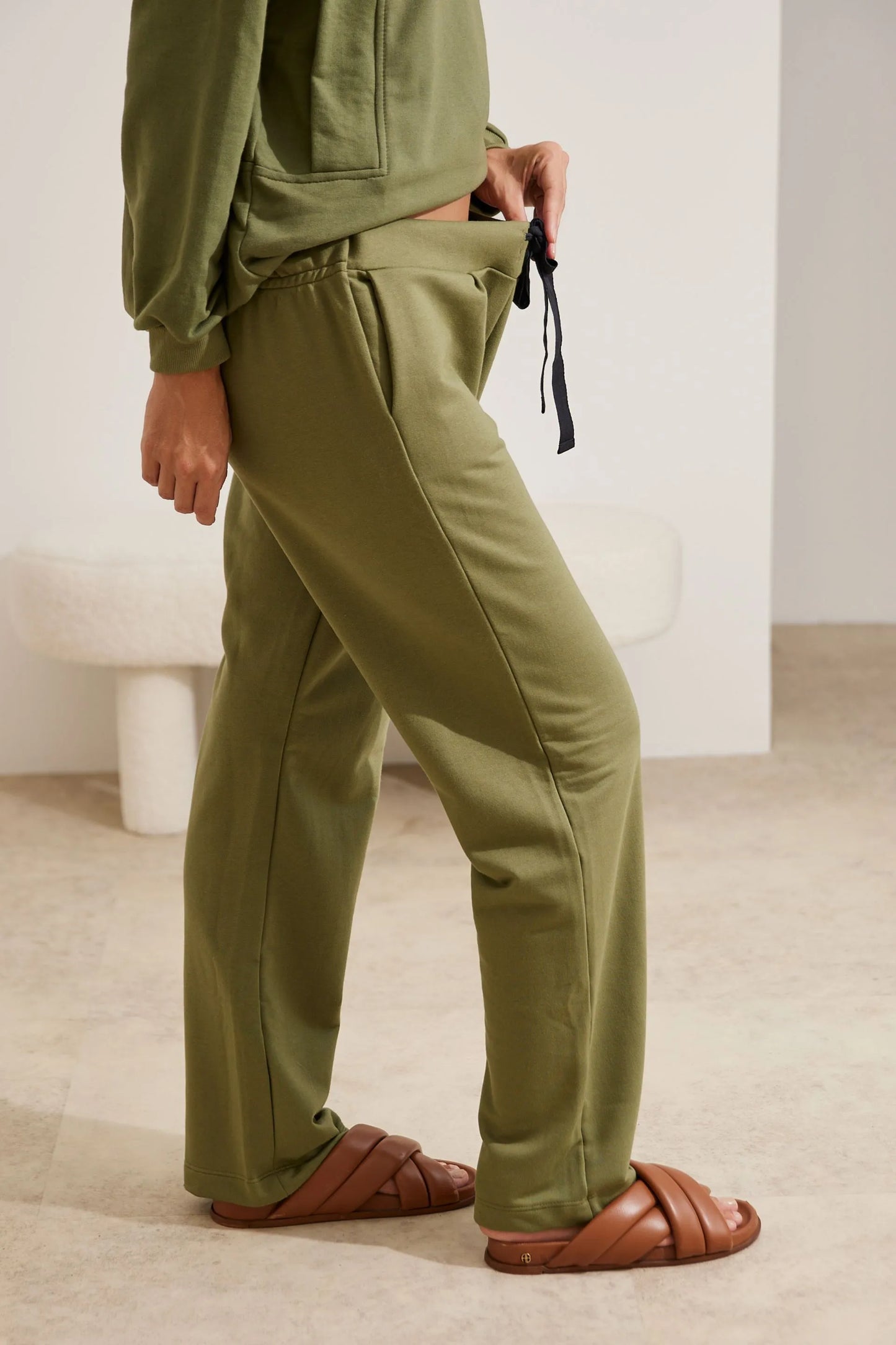 CALÇA GESTANTE MOLETOM COMFY RETA