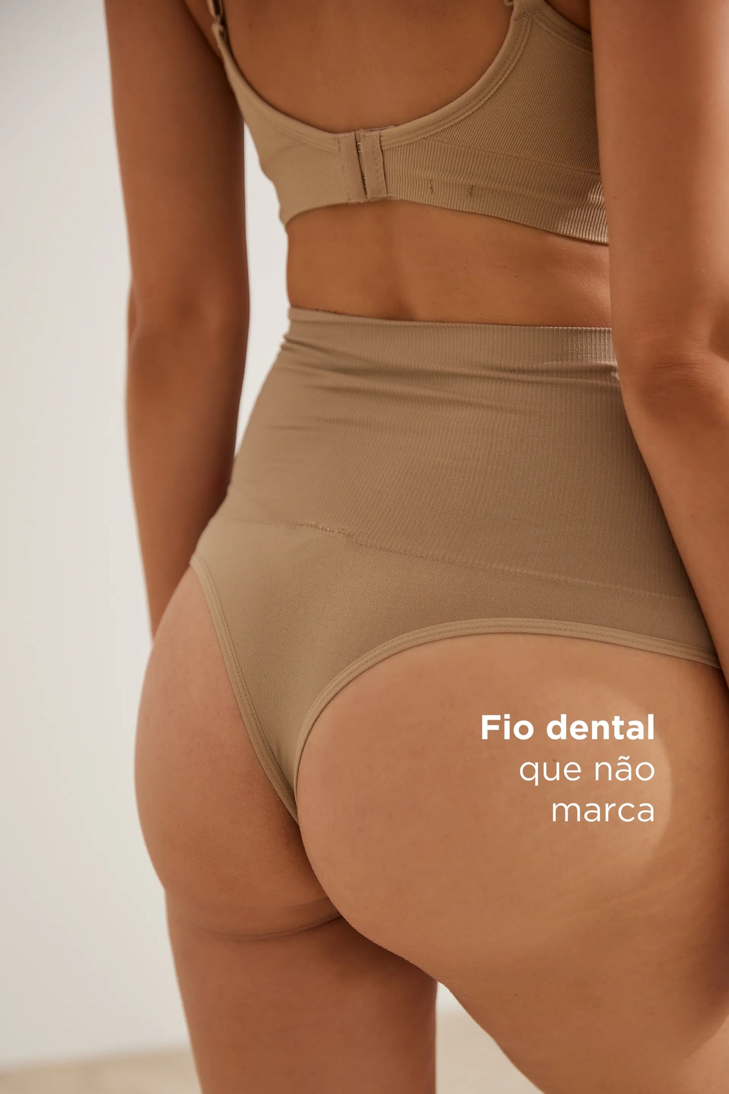 CALCINHA FIO DENTAL DE COMPRESSÃO PÓS-PARTO SEM COSTURA