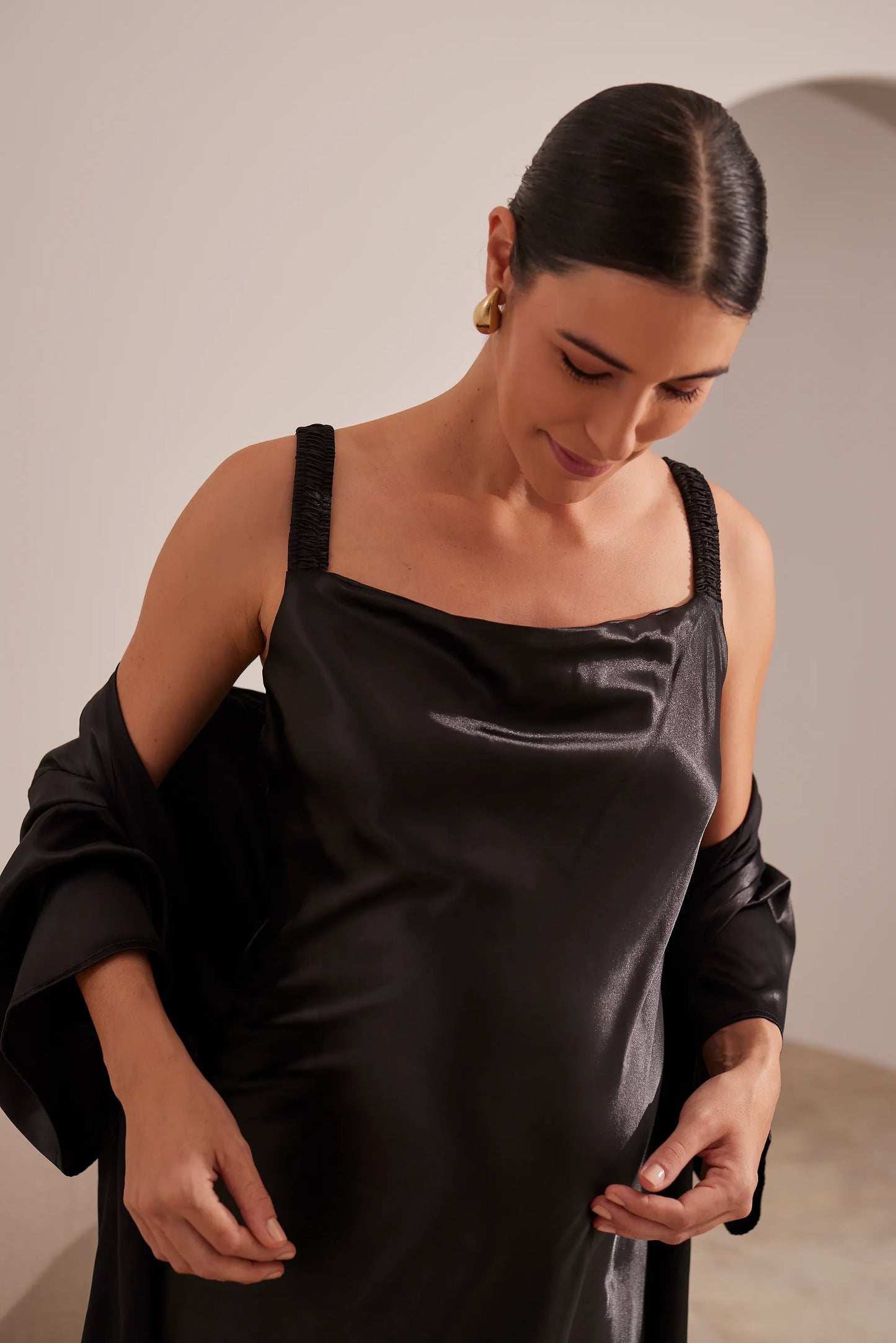 CAMISOLA MATERNIDADE CURTA COM ALÇA ELÁSTICA CETIM