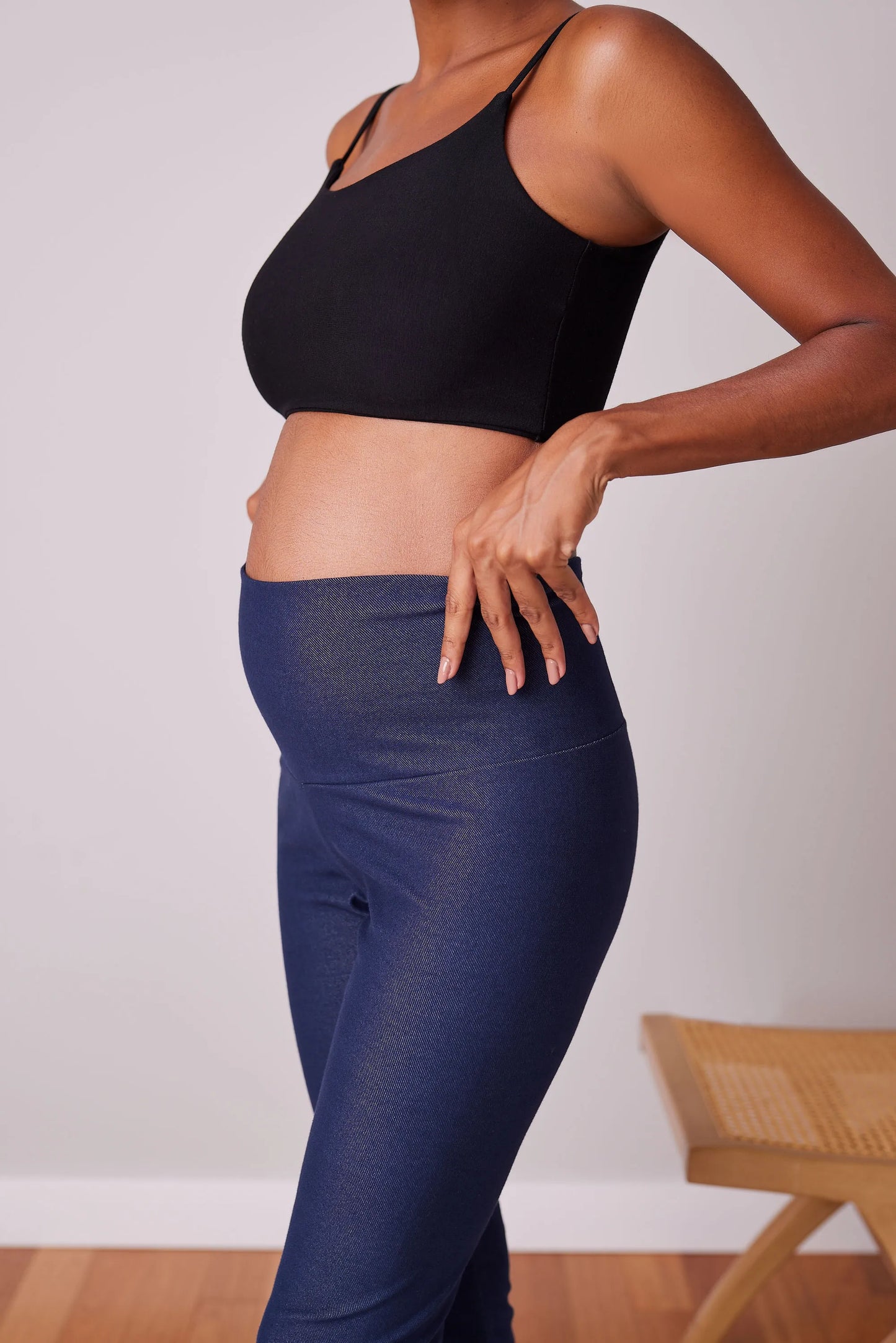 LEGGING BÁSICA GESTANTE DE MALHA JEANS