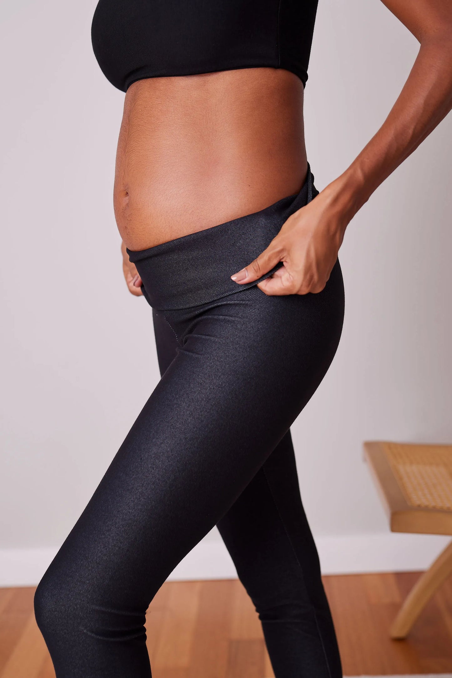 LEGGING BÁSICA GESTANTE DE MALHA JEANS
