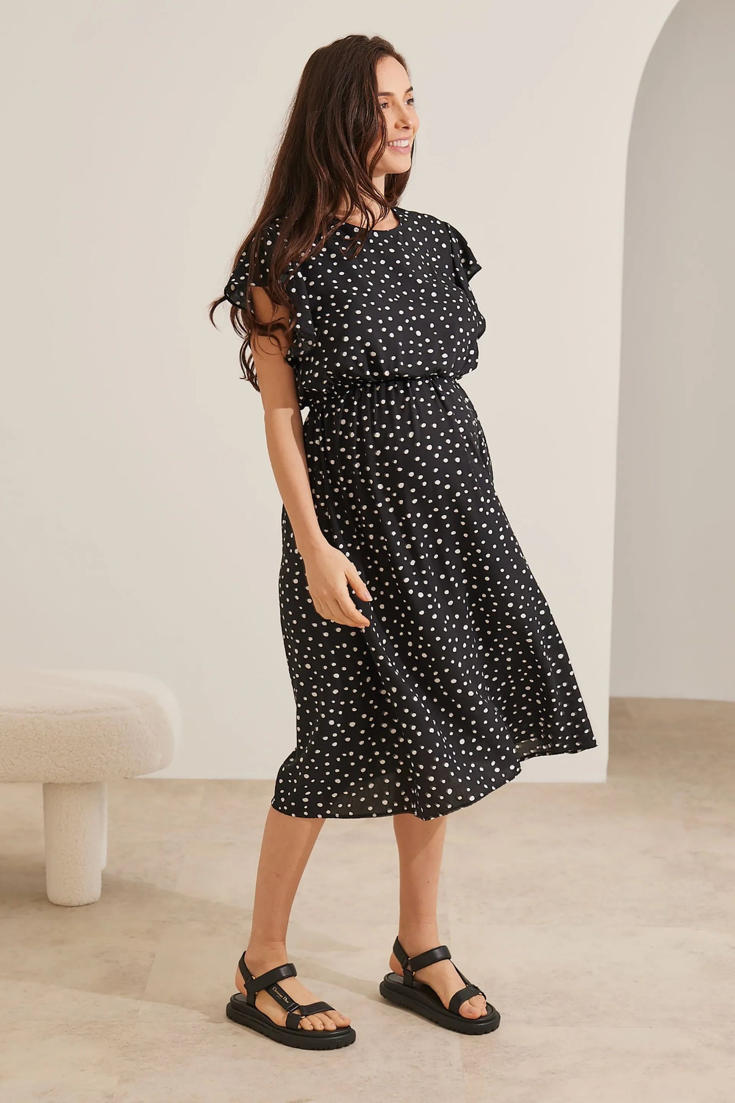 VESTIDO COM BABADOS MIDI GESTANTE E AMAMENTAÇÃO