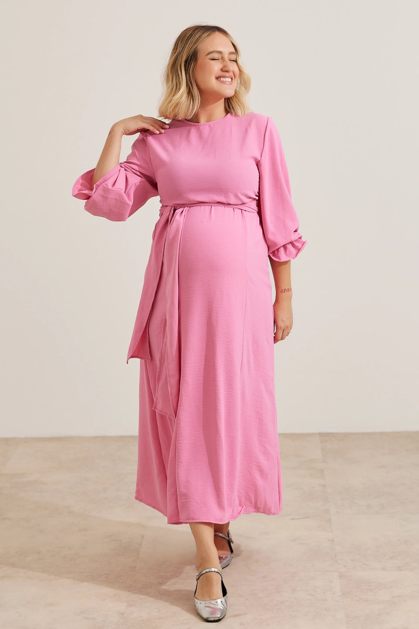 VESTIDO GESTANTE E AMAMENTAÇÃO LONGO 2 EM 1