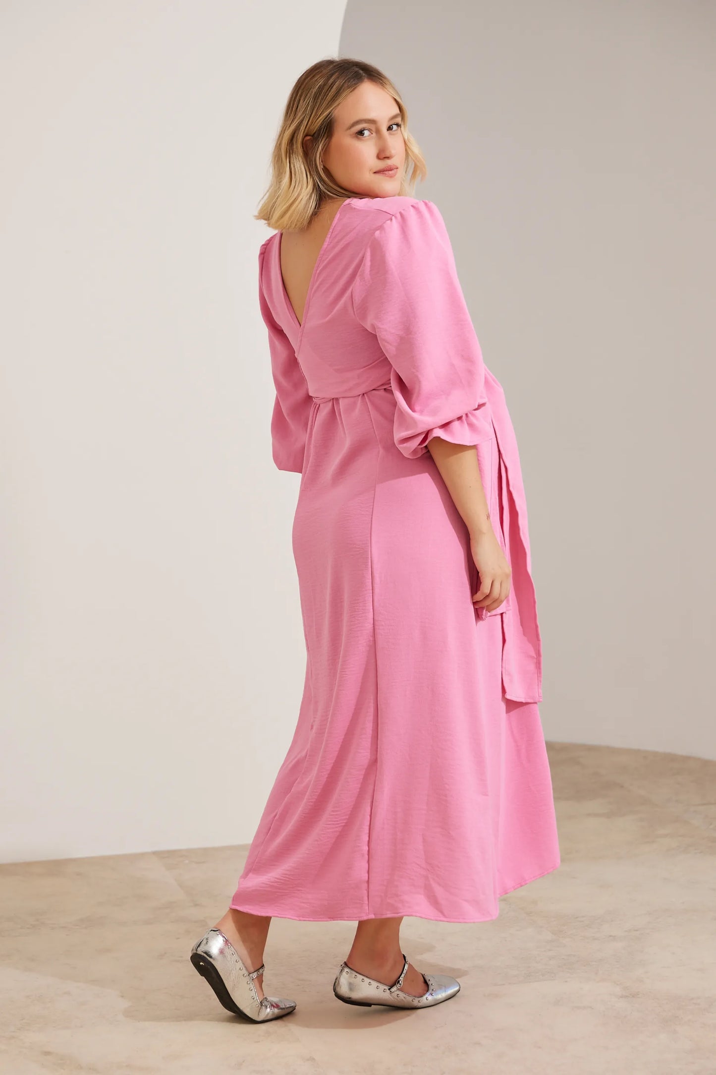 VESTIDO GESTANTE E AMAMENTAÇÃO LONGO 2 EM 1