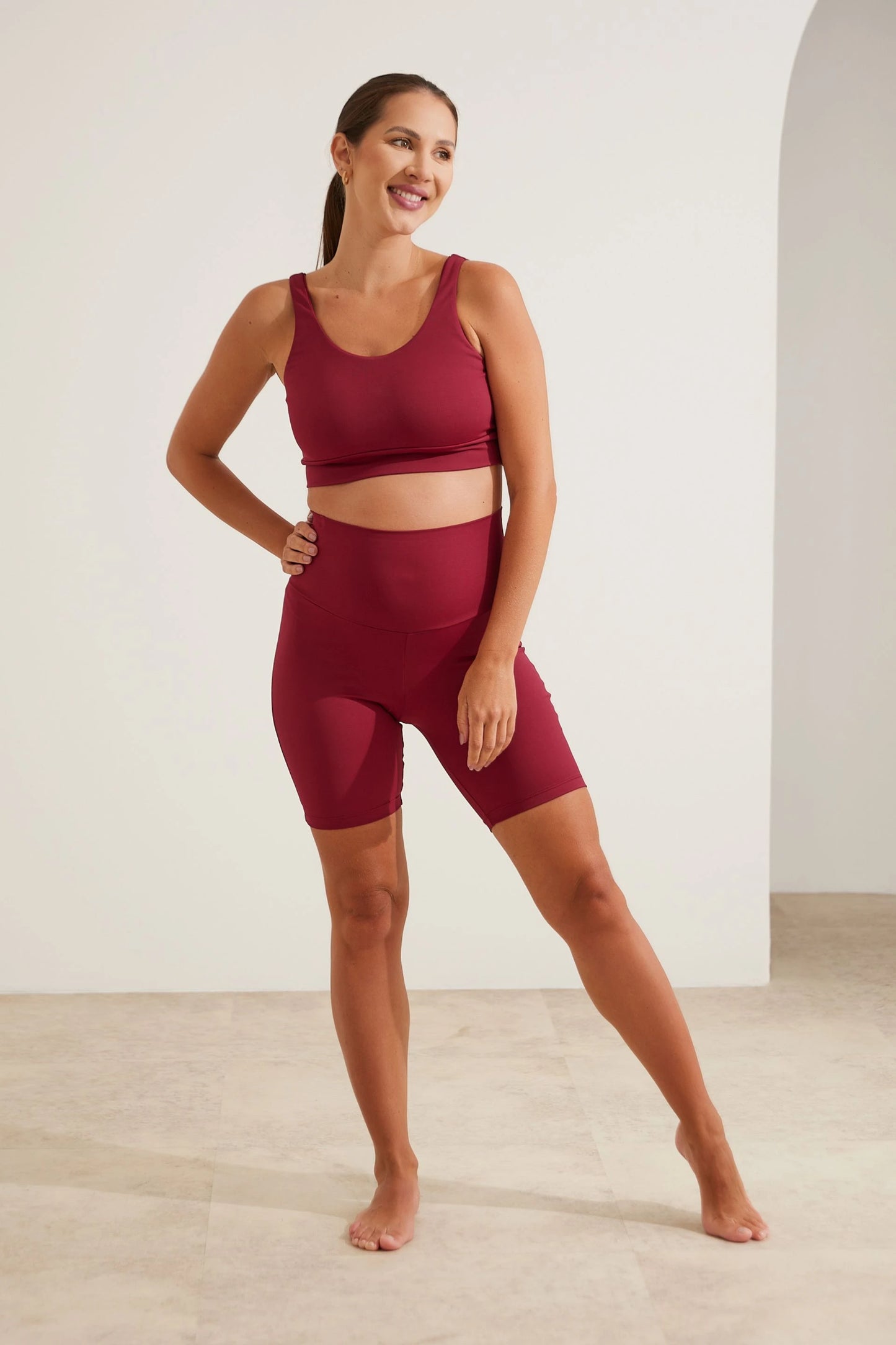 BERMUDA FITNESS COM FIO LYCRA® ADAPTIV GESTANTE E PÓS-PARTO