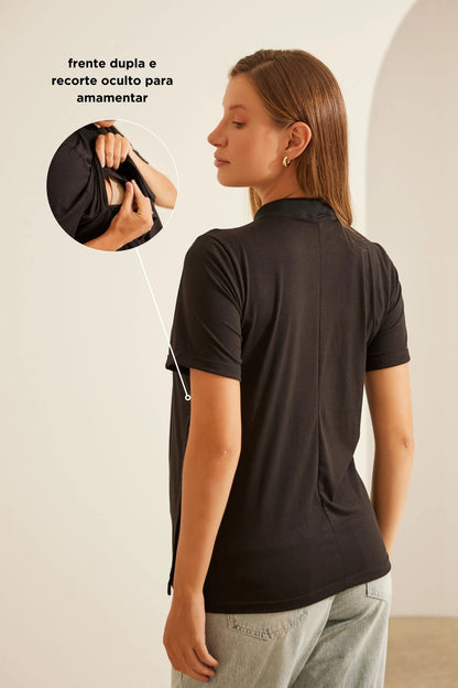 CAMISETA COM DETALHE OCULTO DE AMAMENTAÇÃO
