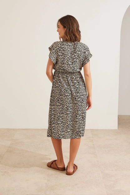 VESTIDO COM BABADOS MIDI GESTANTE E AMAMENTAÇÃO