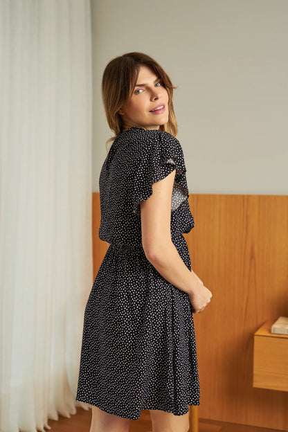VESTIDO GESTANTE E AMAMENTAÇÃO CURTO COM BABADOS SEM MANGAS
